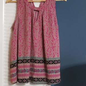 Cute sleevless blouse